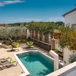 Plisko Wellness & Pool