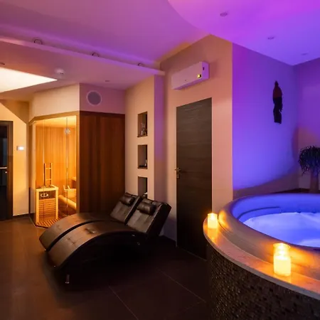 Plisko Wellness & Pool *