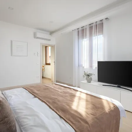 Plisko Wellness & Pool Apartamento Fažana