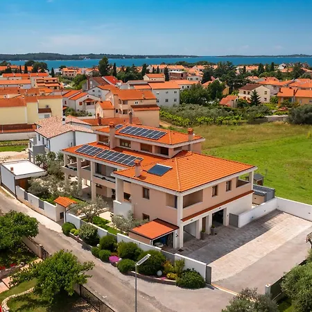 Plisko Wellness & Pool Apartamento *