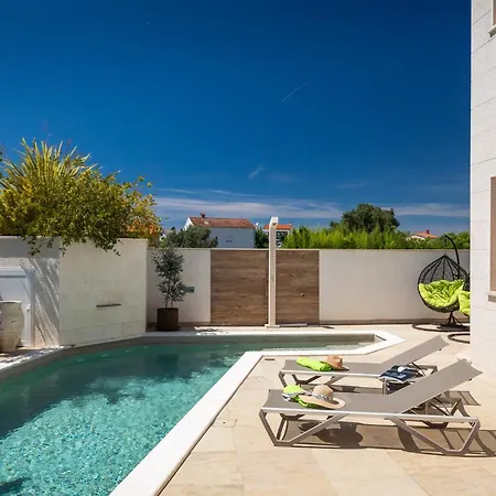 Plisko Wellness & Pool דירה *