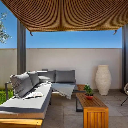 Plisko Wellness & Pool פאז'אנה