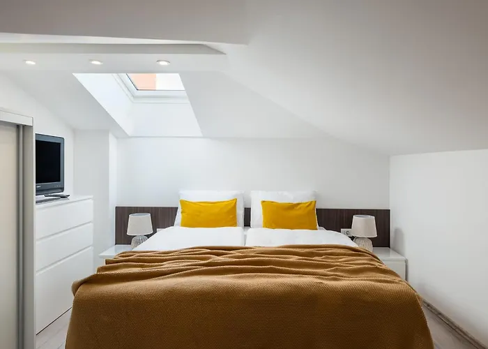 Plisko Wellness & Pool * פאז'אנה