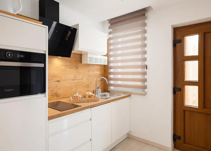 Plisko Wellness & Pool פאז'אנה