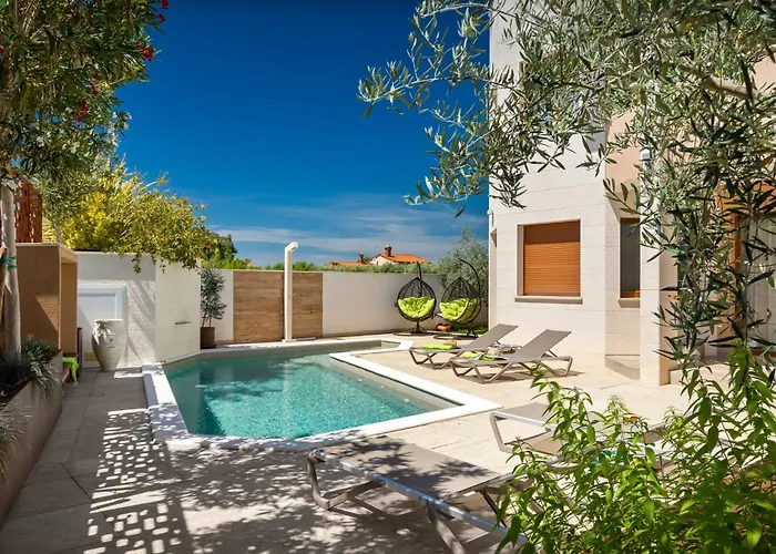 Plisko Wellness & Pool דירה פאז'אנה